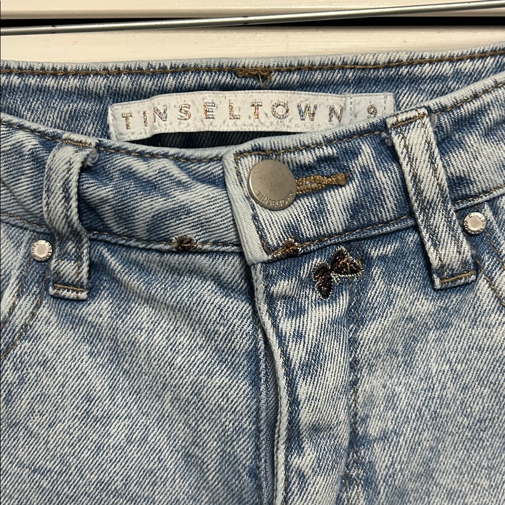 Tinseltown Distressed Light Blue Embroidered All Over Print Butterfly Jeans - Picture 3 of 4